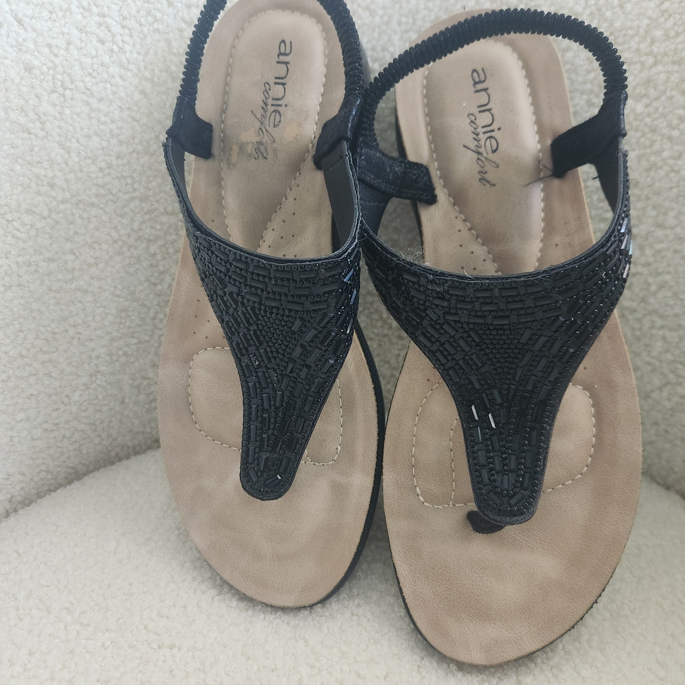 Elegant Black Beaded Women's Sandals - Picture 9 of 17